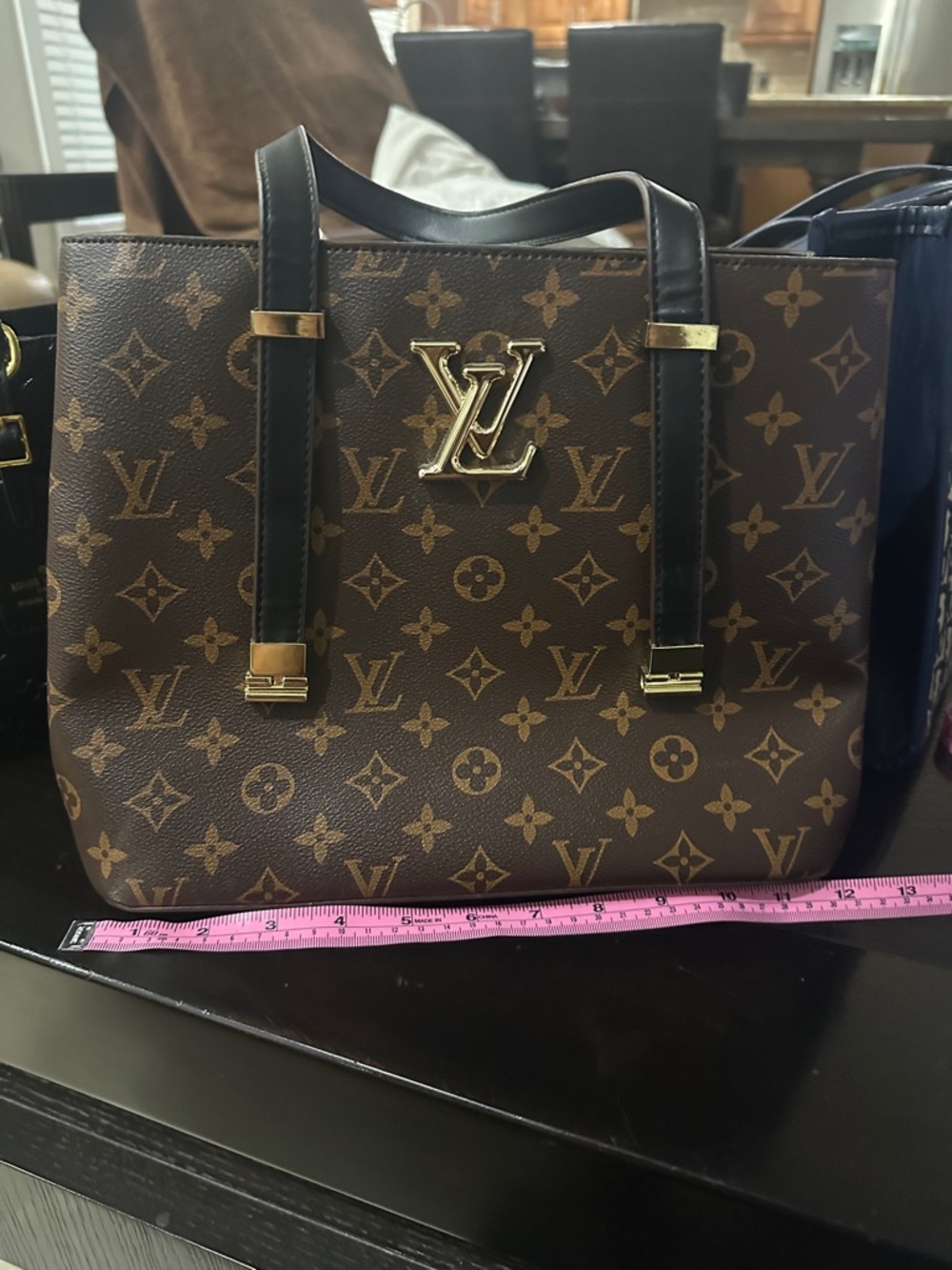 ‼️WOW‼️LV Luxury Monogram Canvas Tote with Black Trim and Gold Accent - Picture 3 of 9